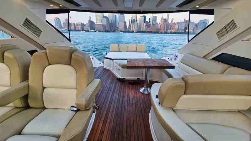 Motor Yacht 