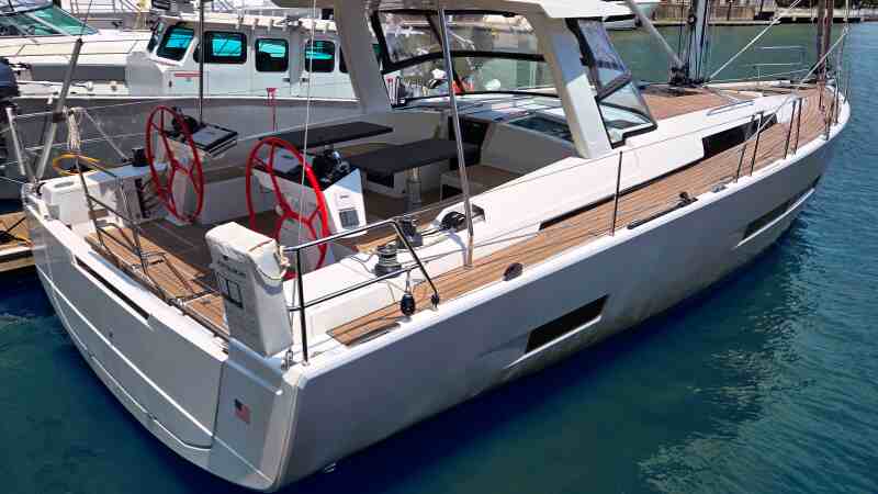 Sailing Yacht for rent