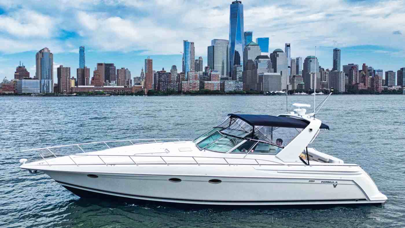 6 passenger speedboat in Jersey City